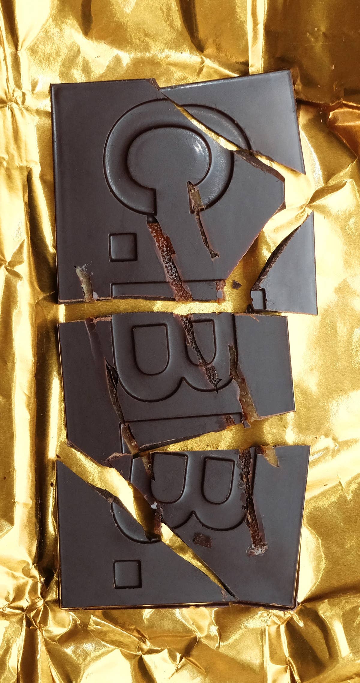 Casa Bosques PRESERVED ORANGES DARK CHOCOLATE: GOHAR WORLD & CBB. La Bomba Floristry Vancouver Canada PRESERVED ORANGES DARK CHOCOLATE: GOHAR WORLD & CBB.