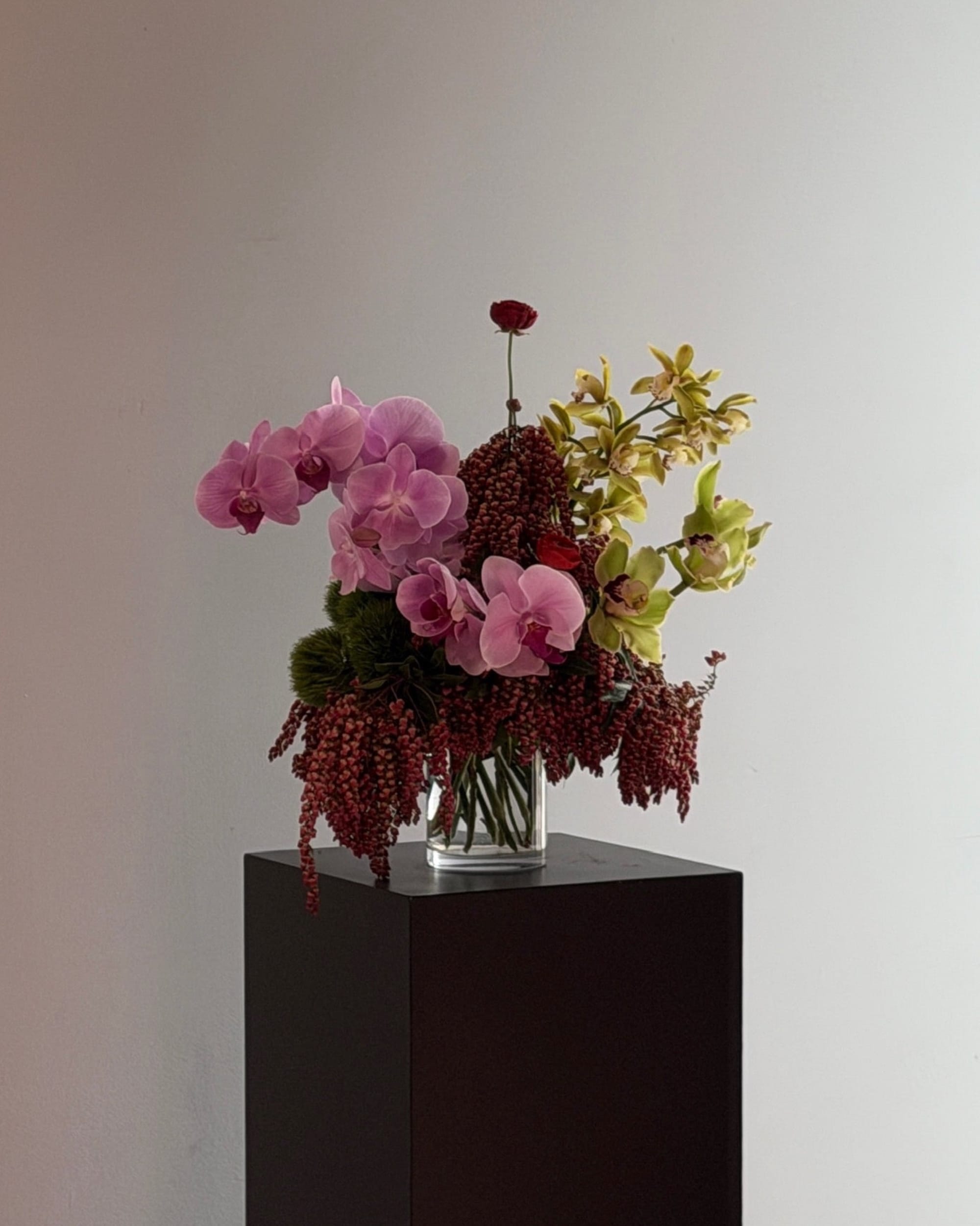 La Bomba Floristry Arrangements MIXED ARRANGEMENT La Bomba Floristry Vancouver Canada MIXED ARRANGEMENT