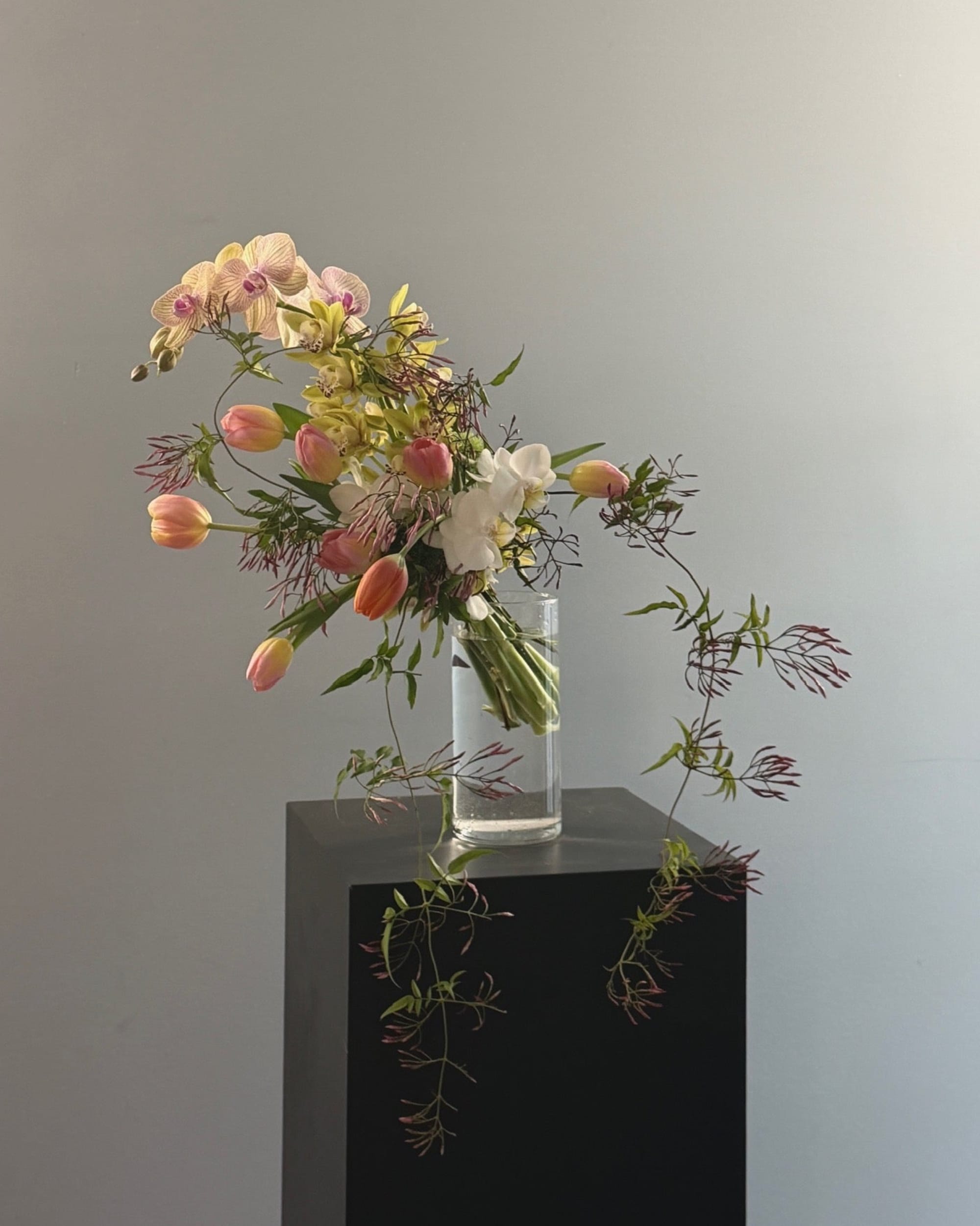 La Bomba Floristry Arrangements MIXED ARRANGEMENT La Bomba Floristry Vancouver Canada MIXED ARRANGEMENT