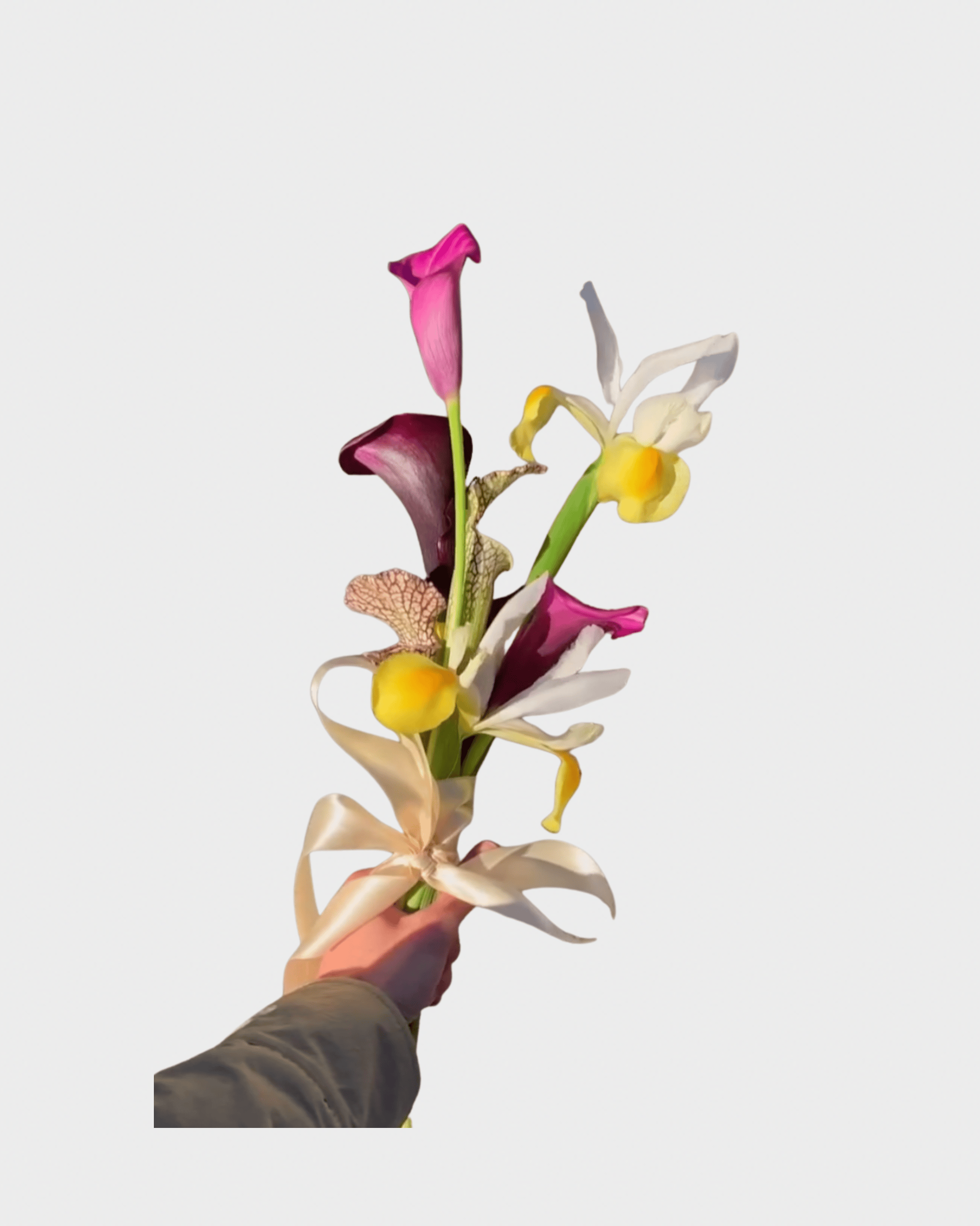 La Bomba Floristry Arrangements Wedding attendant bouquet - Small La Bomba Floristry Vancouver Canada Wedding attendant bouquet - Small