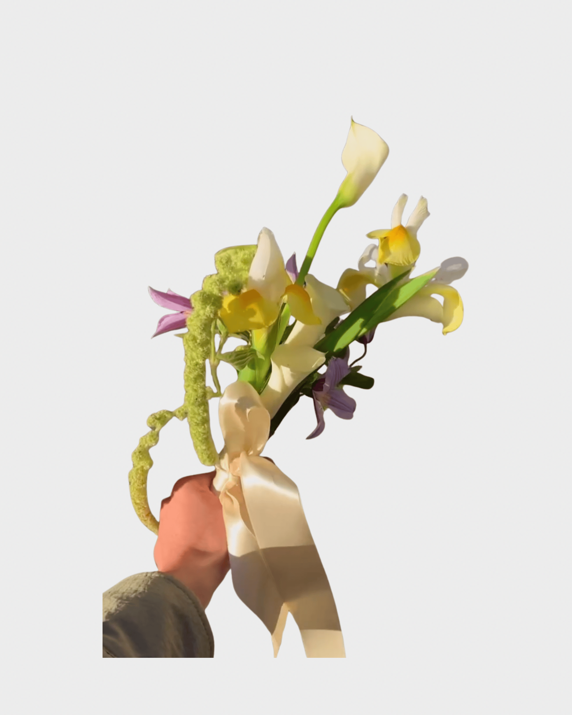 La Bomba Floristry Arrangements Wedding attendant bouquet - Small La Bomba Floristry Vancouver Canada Wedding attendant bouquet - Small