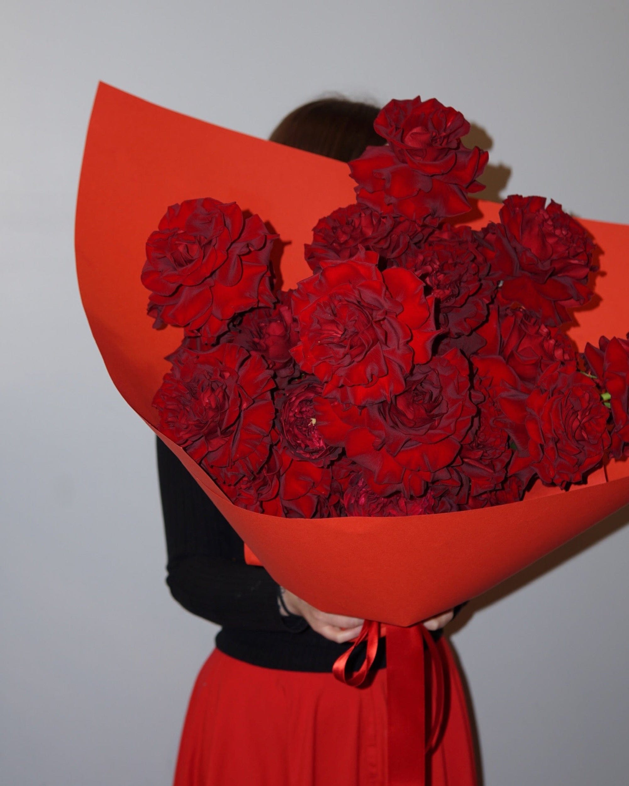 La Bomba Floristry Flowers Bouquet / 36-stem Saint Valentine | Roses En Masse La Bomba Floristry Vancouver Canada Saint Valentine | Roses En Masse