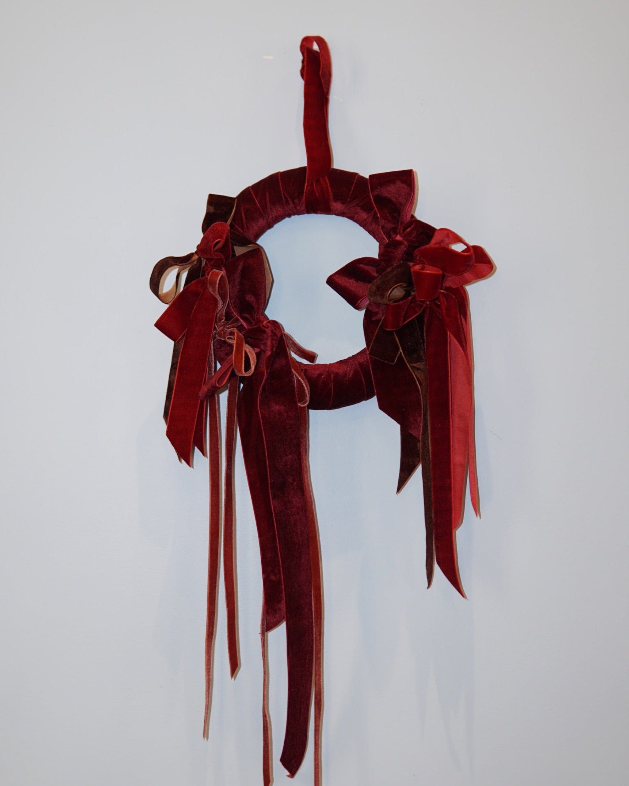 La Bomba Floristry Flowers Petite Velvet Wreath 10" La Bomba Floristry Vancouver Canada Petite Velvet Wreath 10"