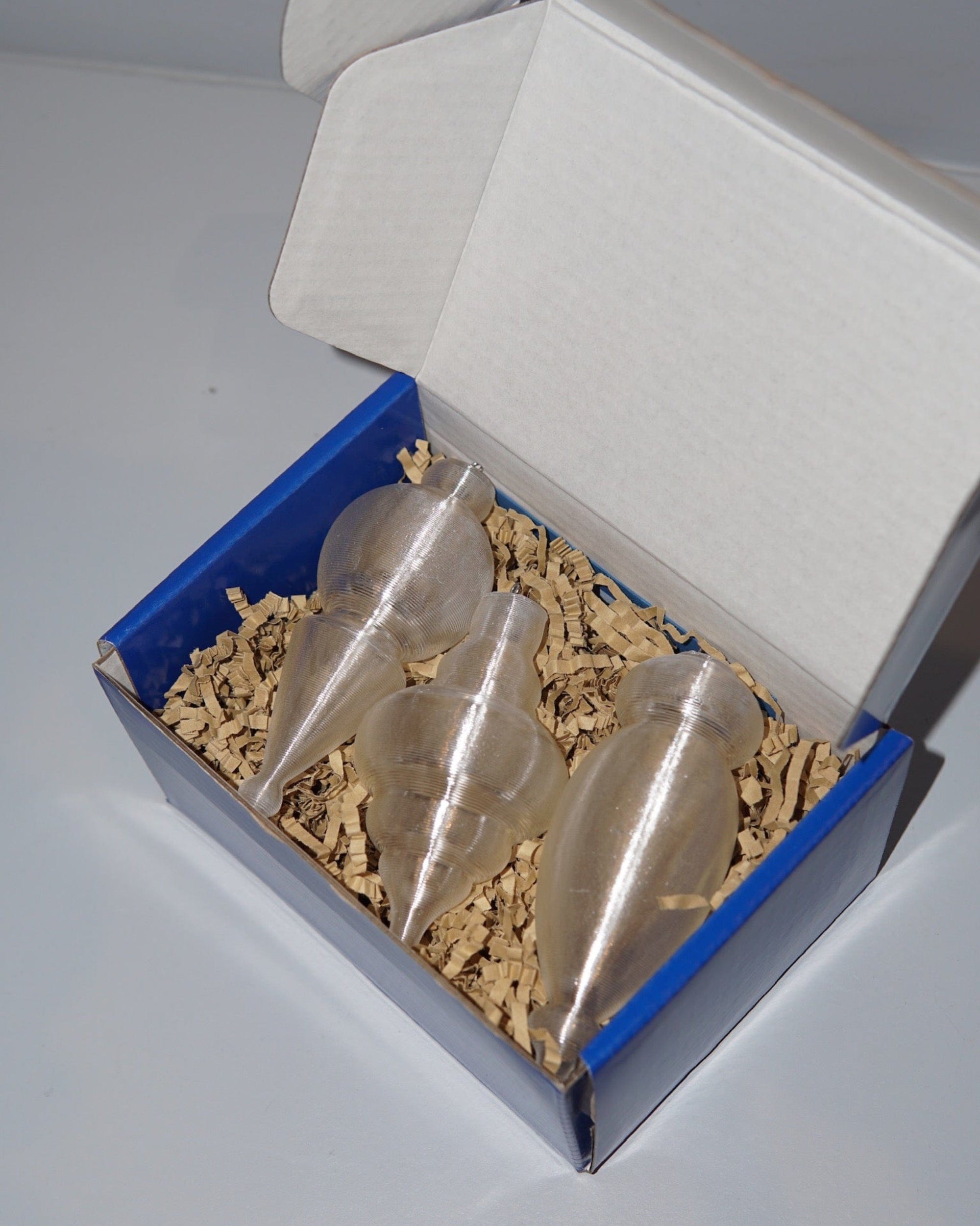 La Bomba Floristry Translucent Stooludio Ornaments - Set of 3 La Bomba Floristry Vancouver Canada Stooludio Ornaments - Set of 3