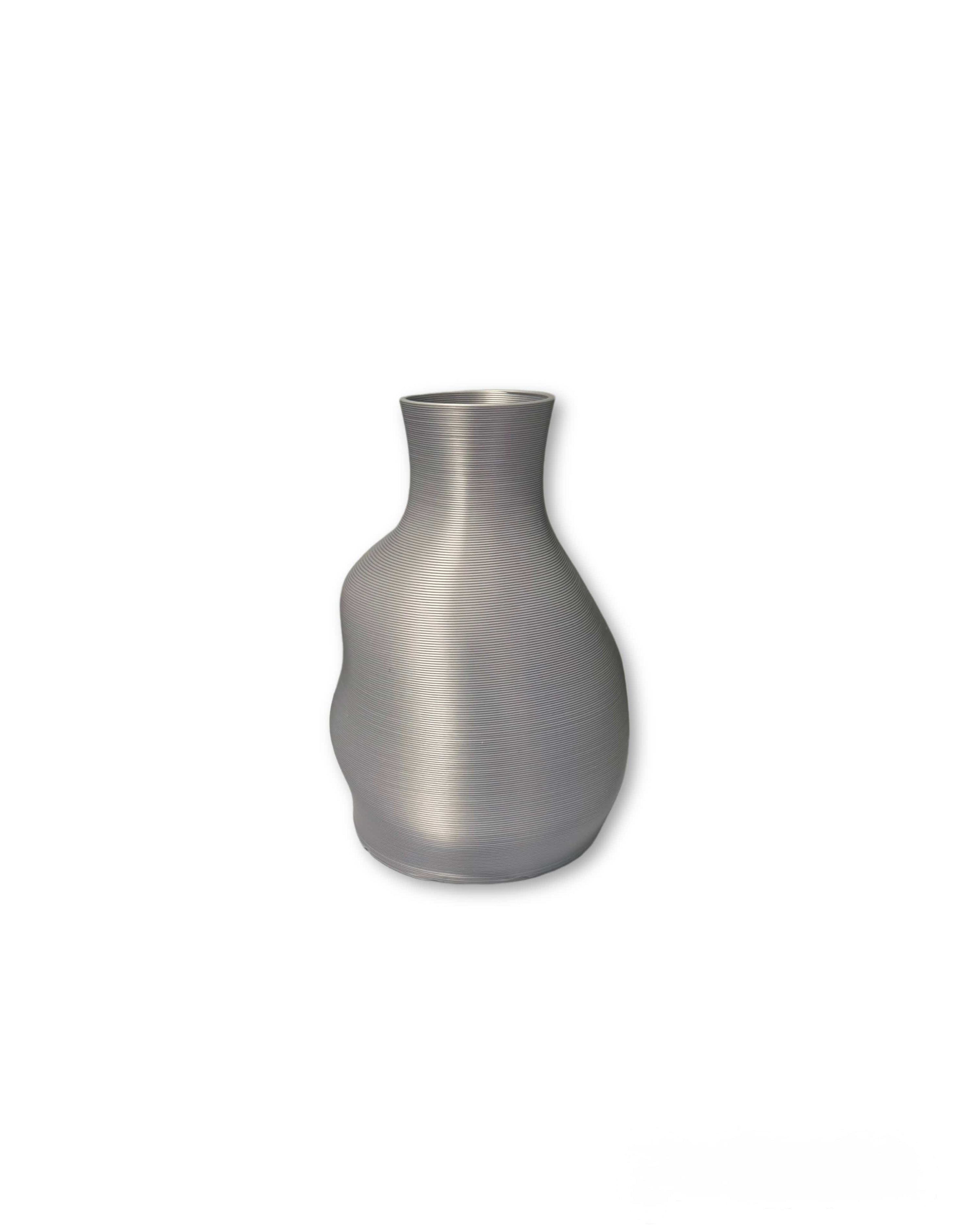Stooludio B7 Stooludio Vessel — Mini La Bomba Floristry Vancouver Canada Stooludio Vessel — Mini